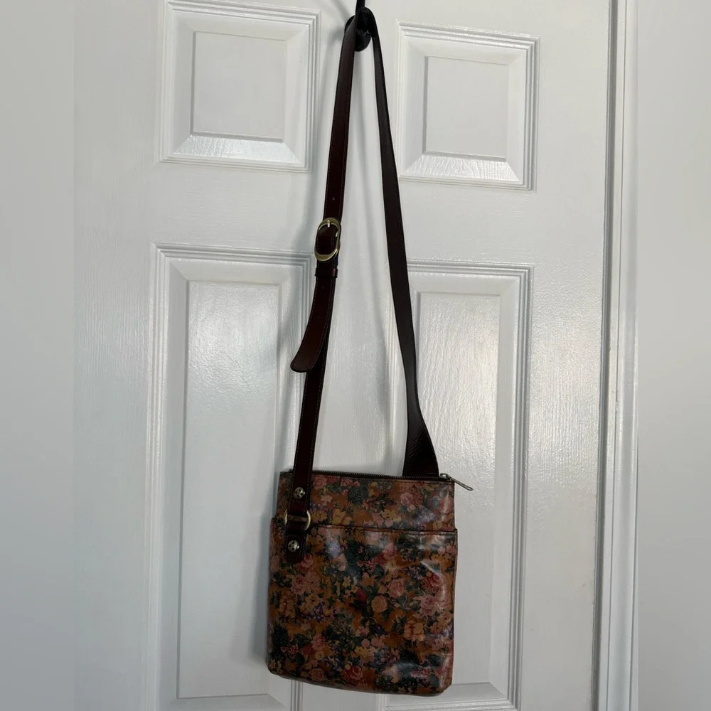 Patricia Nash Floral Crossbody Bag - Picture 5 of 16